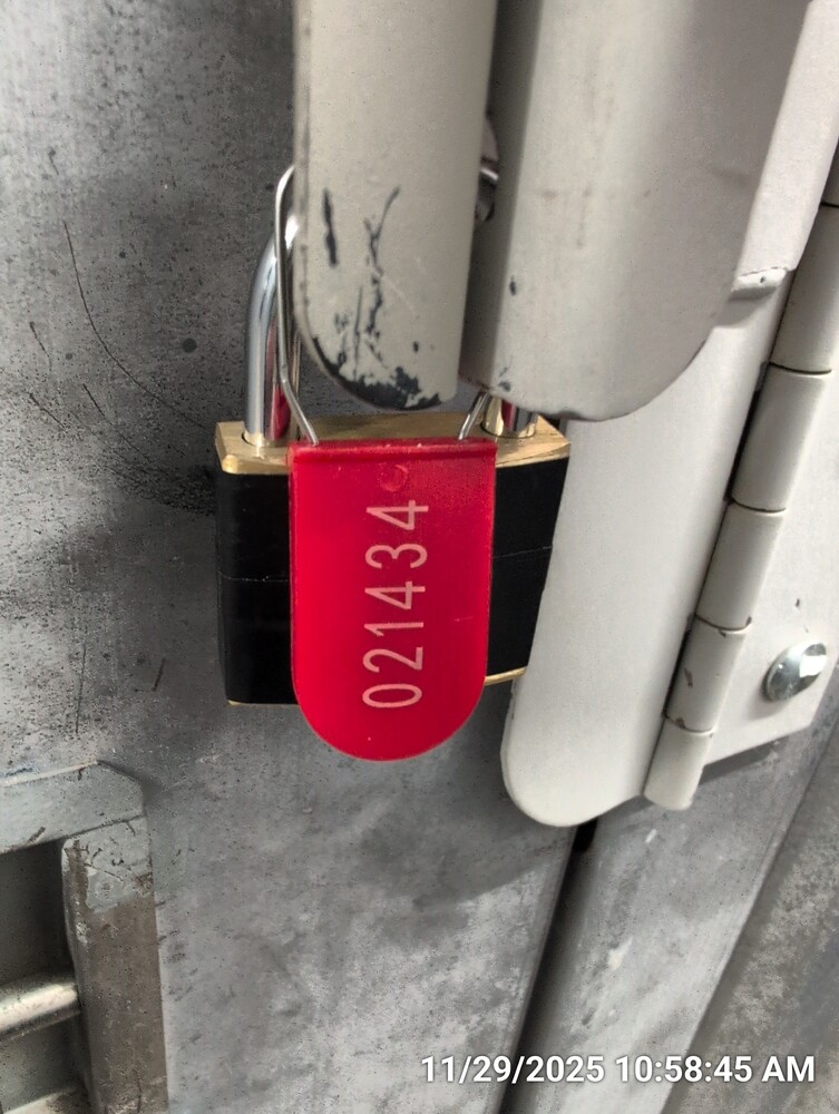 Storage of Hamilton  auction IB-8327