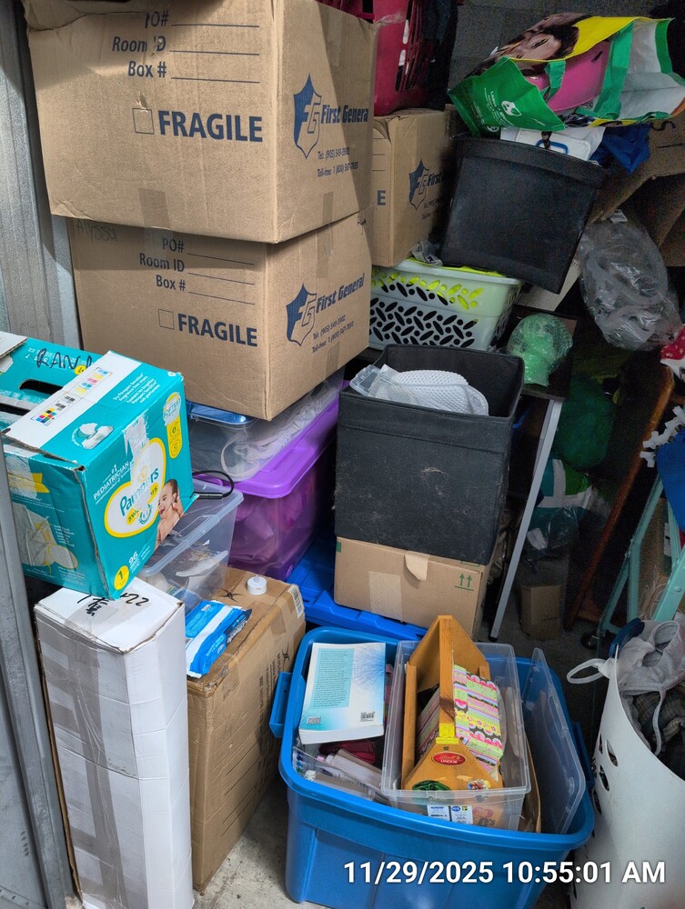 Storage of Hamilton  auction IB-8327 20