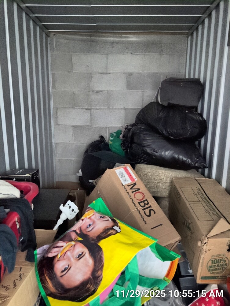 Storage of Hamilton  auction IB-8327 50