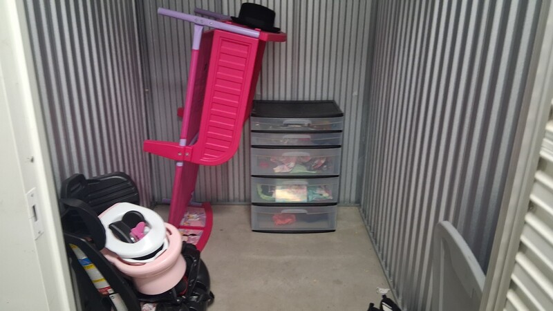 1-800-Self-Storage.com on Greenfield Rd, Oak Park  auction IB-2303