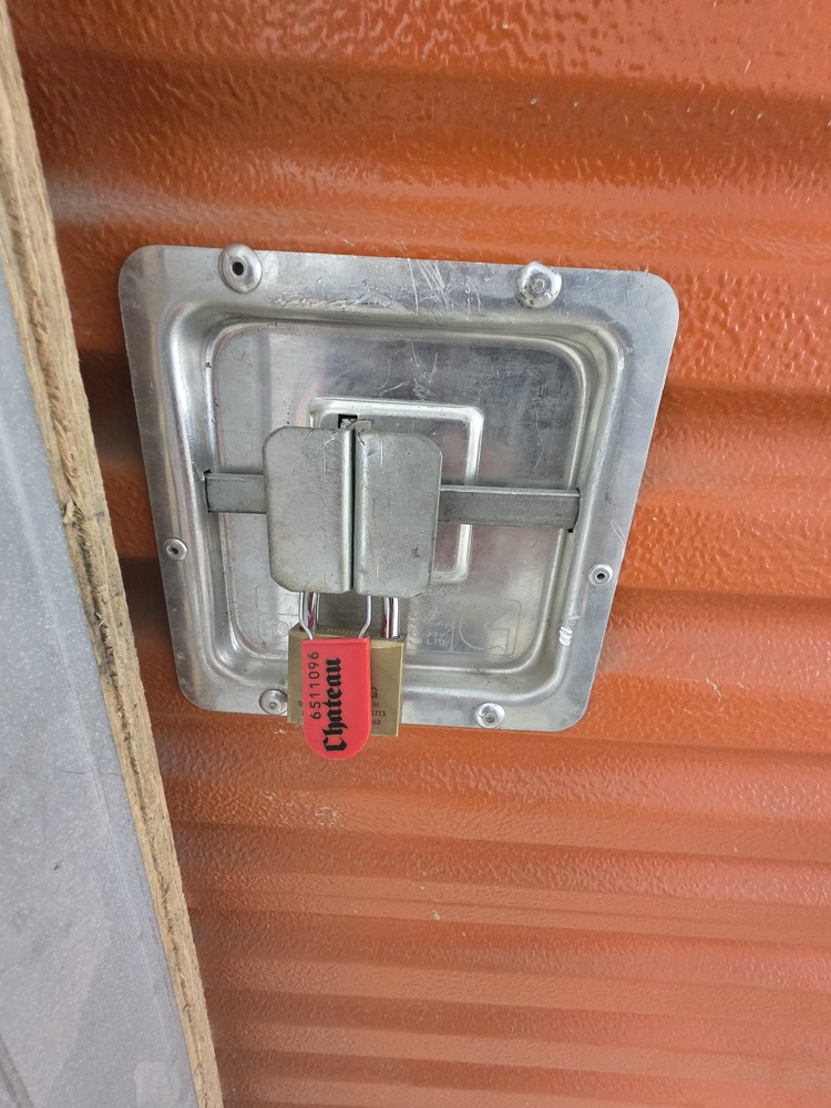 Public Storage P0020 -Vine Ave  auction IB-9164 60