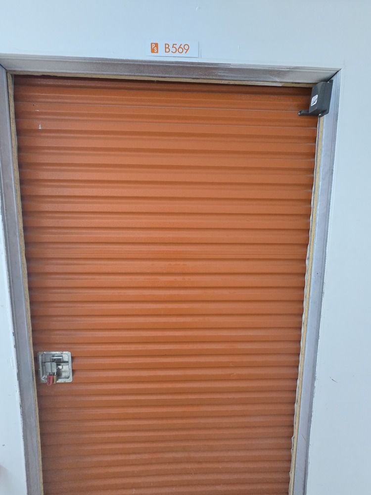 Public Storage P0020 -Vine Ave  auction IB-9164 70