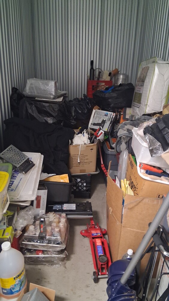 1-800-Self-Storage.com on Greenfield Rd, Oak Park  auction IB-3893