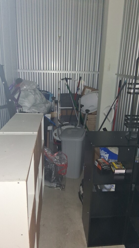 1-800-Self-Storage.com on Greenfield Rd, Oak Park  auction IB-9735