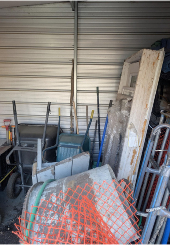 2552 - StorageMart Winterburn RD and 115 Ave  auction IB-5123