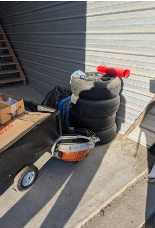 2552 - StorageMart Winterburn RD and 115 Ave  auction IB-1397 10