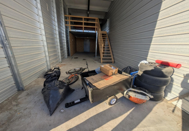 2552 - StorageMart Winterburn RD and 115 Ave  auction IB-1397 40