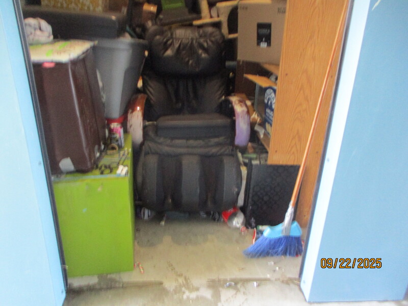 2580 - StorageMart 144 Ave & 127 St  auction IB-6616 40