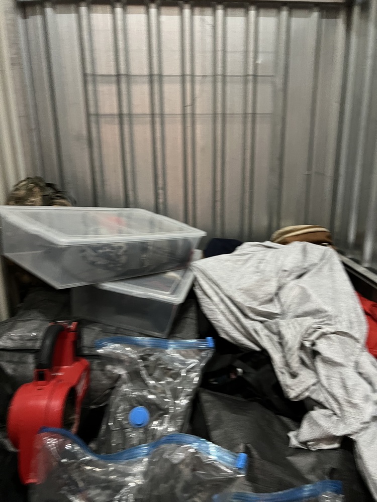 3004 - StorageMart St Thomas  auction IB-3472 40