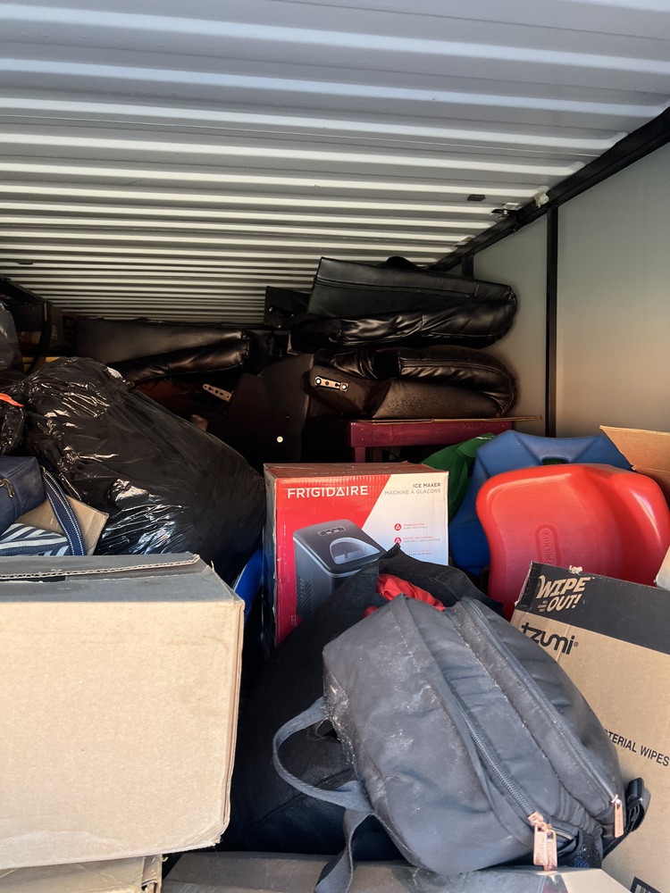 3004 - StorageMart St Thomas  auction IB-7258 60