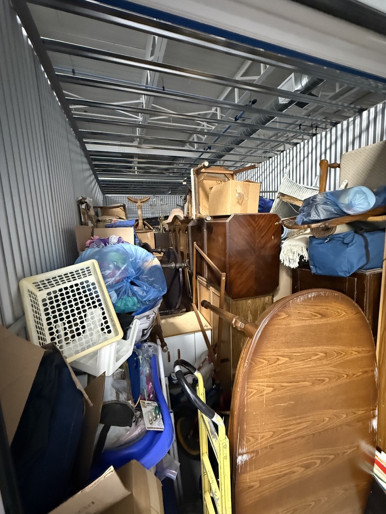 Q SELF STORAGE  auction IB-2752 20