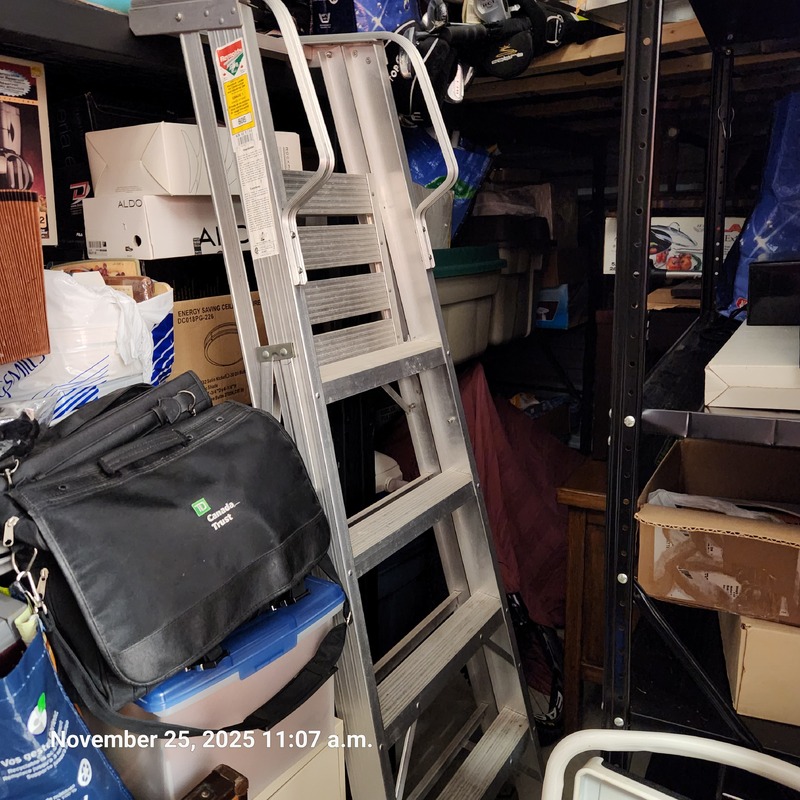 Moving & Storage at Confederation St  auction IB-5419 20