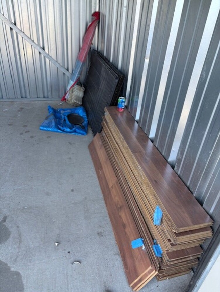 3305 - StorageMart Barlow Trail  auction IB-9846