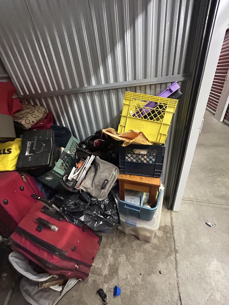 3307-StorageMart 52nd and Peigan Trail  auction IB-4971 10