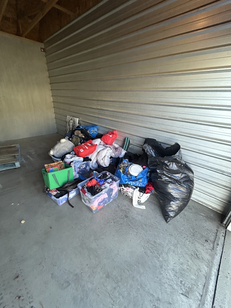 3307-StorageMart 52nd and Peigan Trail  auction IB-9065 10