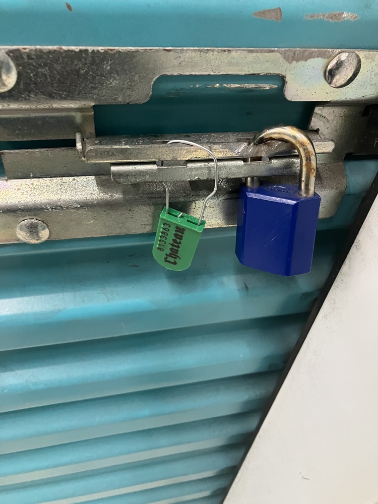 Advantage Self Storage - Depew NY  auction IB-7935