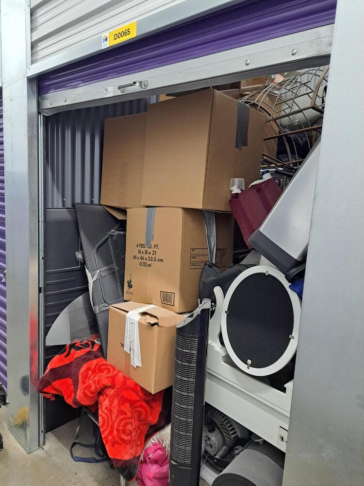 Montreal Mini-Storage - Hodge  auction IB-3661