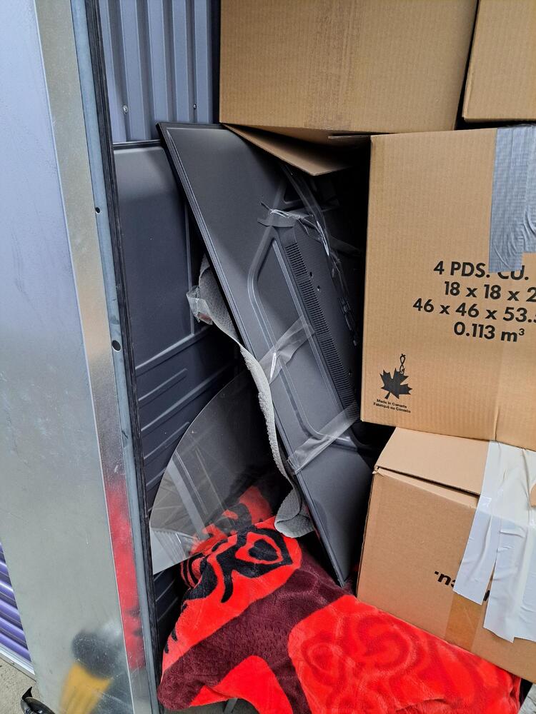 Montreal Mini-Storage - Hodge  auction IB-3661 10