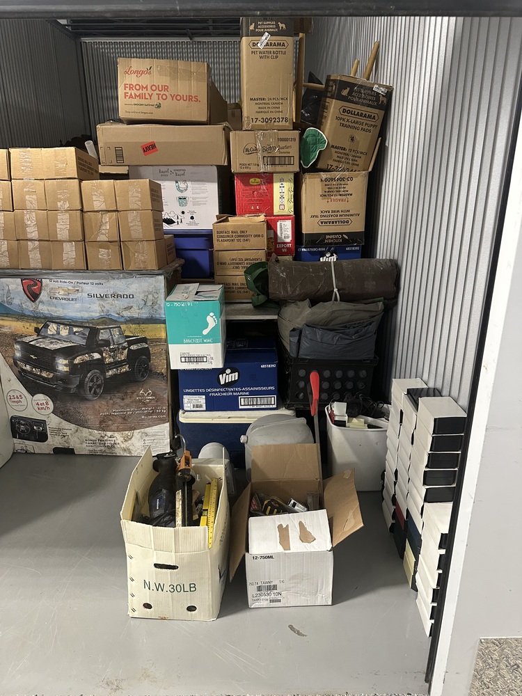 Q SELF STORAGE  auction IB-1268 40