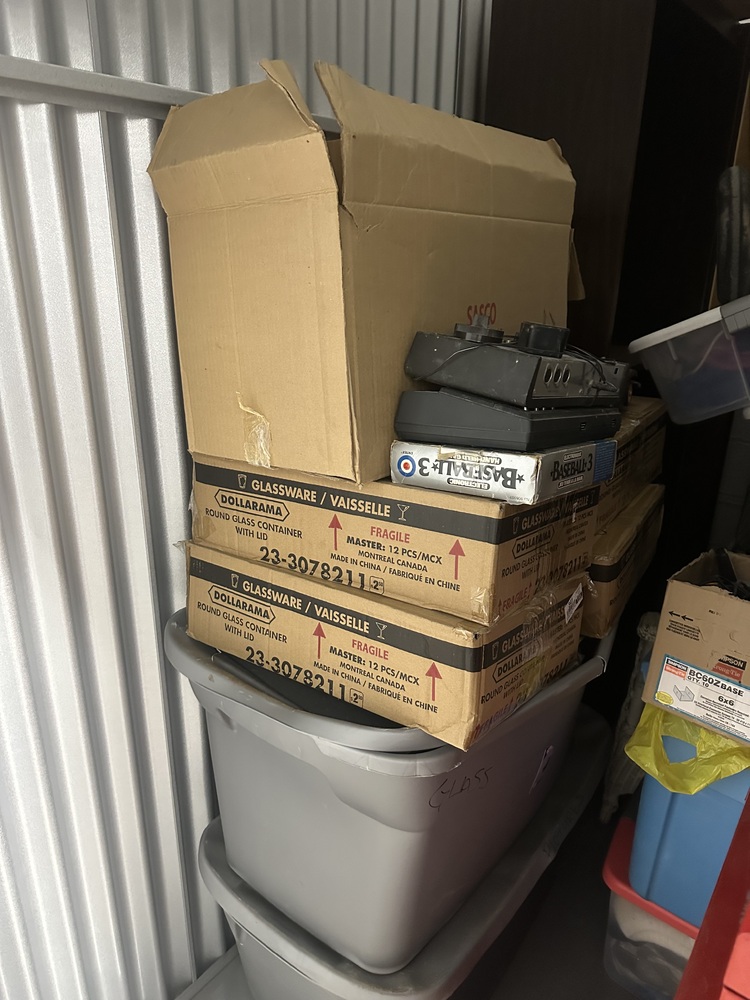 Q SELF STORAGE  auction IB-9639 10