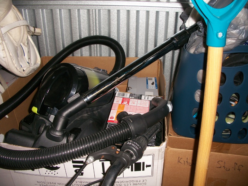 3018 - StorageMart Alden Rd  auction IB-5622 90