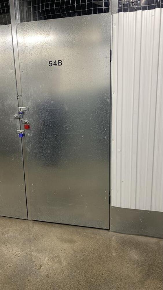 Montreal Mini-Storage - Victoria  auction IB-3271 10