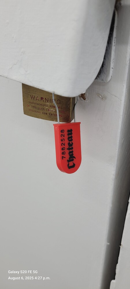 Public Storage P0011 -Queensway E  auction IB-4739