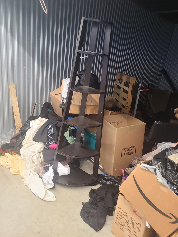 3013 - StorageMart Todd Baylis Blvd Toronto  auction IB-5847 10