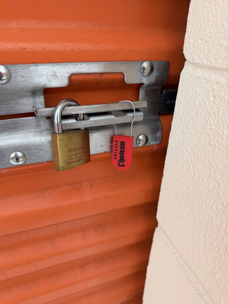 Public Storage P0017 -Derry Rd E  auction IB-6839