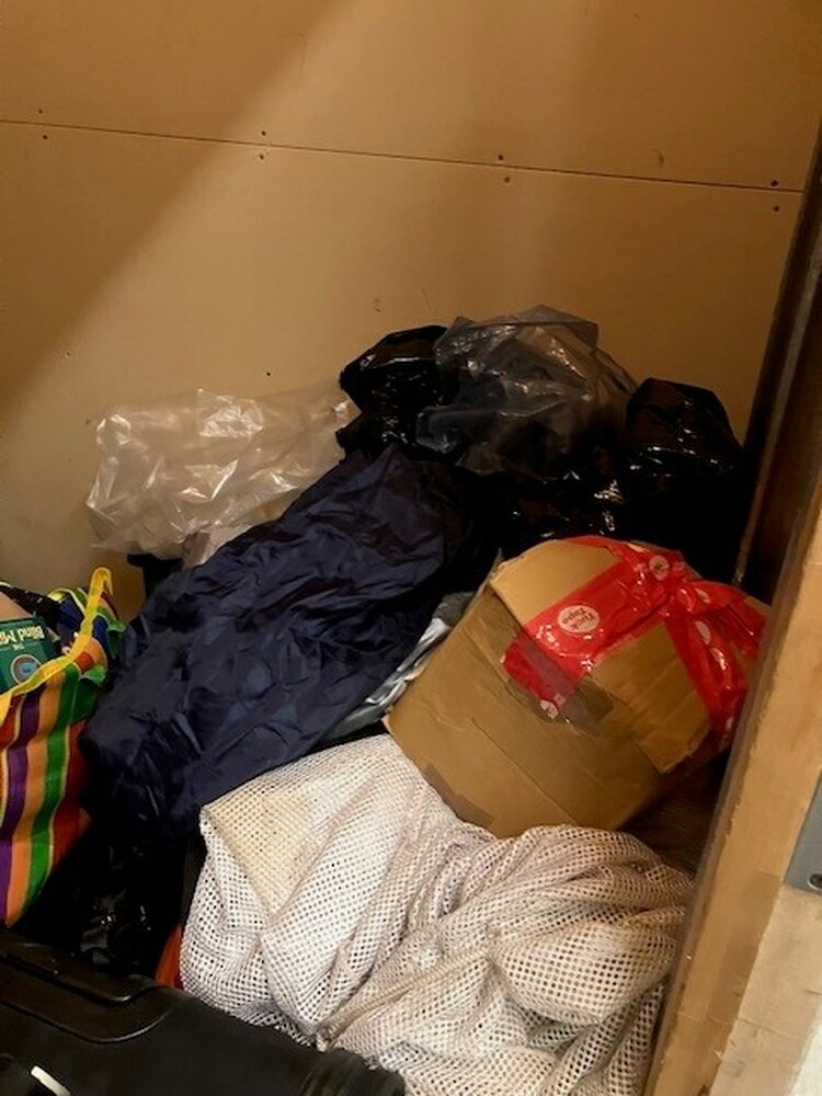 Public Storage P0012 -136th St (King George Hwy)  auction IB-1985 10