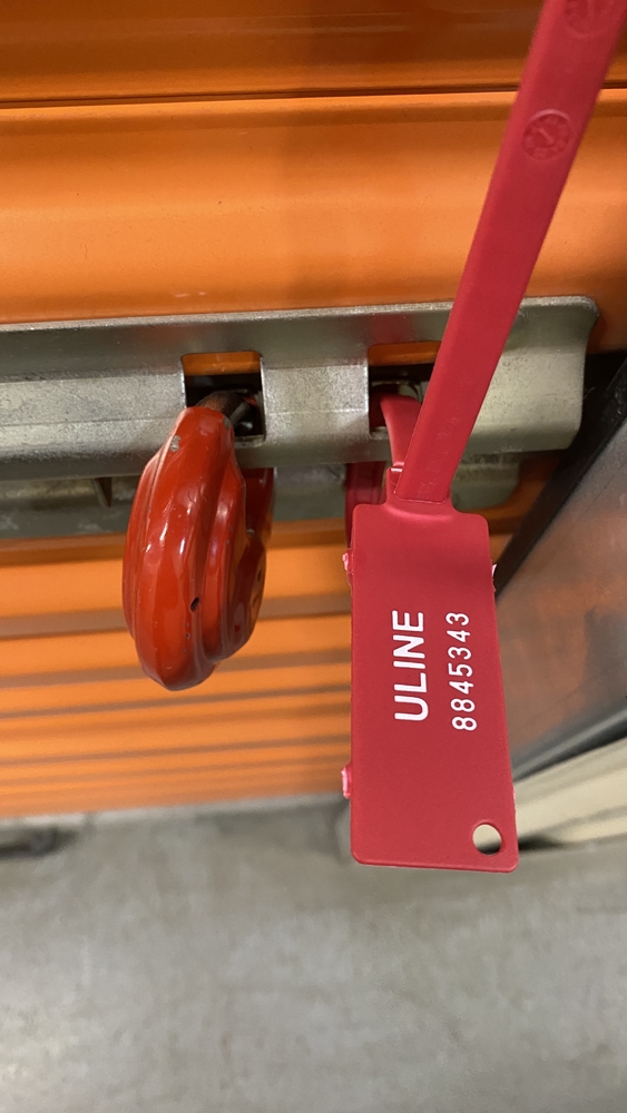 Montreal Mini-Storage - Jarry  auction IB-3740 40