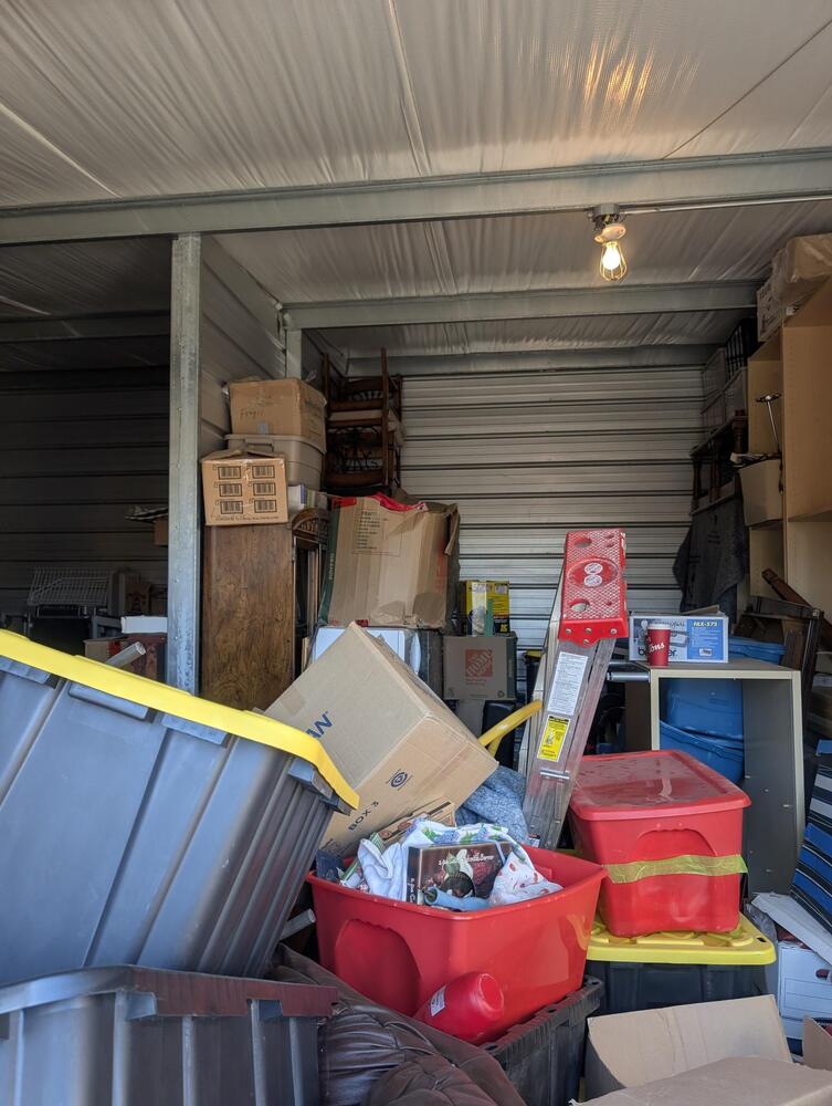 2552 - StorageMart Winterburn RD and 115 Ave  auction IB-9371