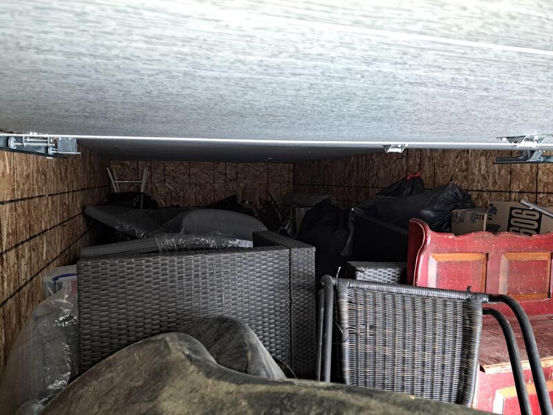 Montreal Mini-Storage - Val-Morin  auction IB-2011 30