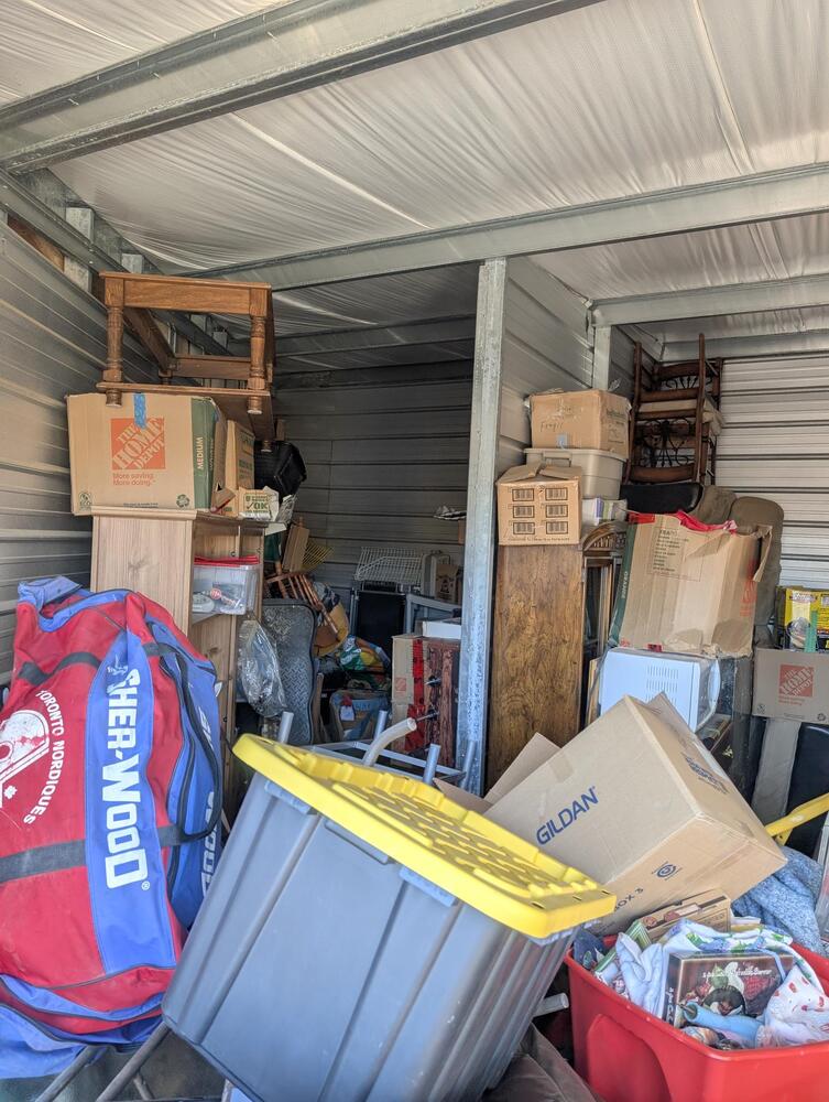 2552 - StorageMart Winterburn RD and 115 Ave  auction IB-1273 40