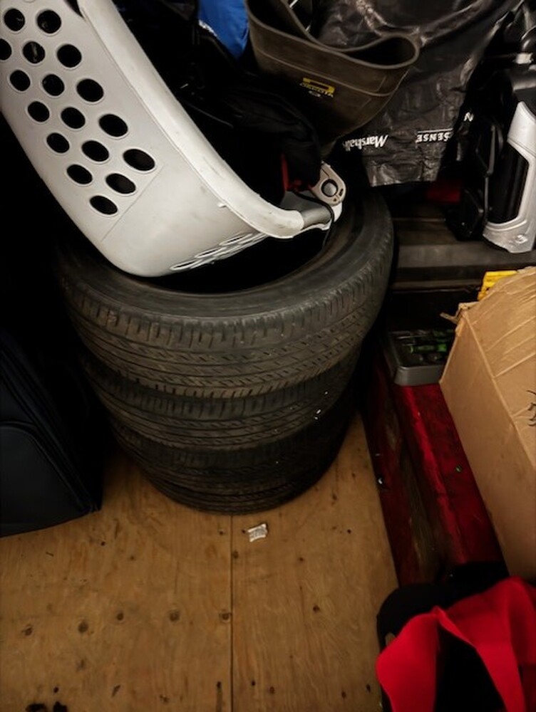 3103 - StorageMart Rue Jacquard  auction IB-1991 30