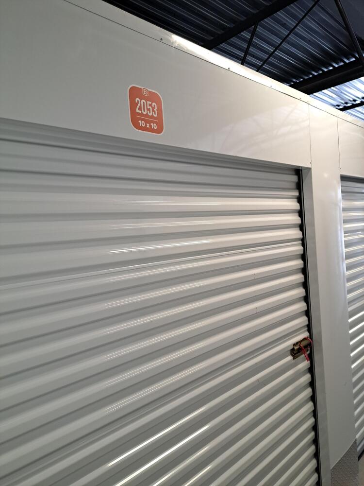 Montreal Mini-Storage - Baron  auction IB-9364 70