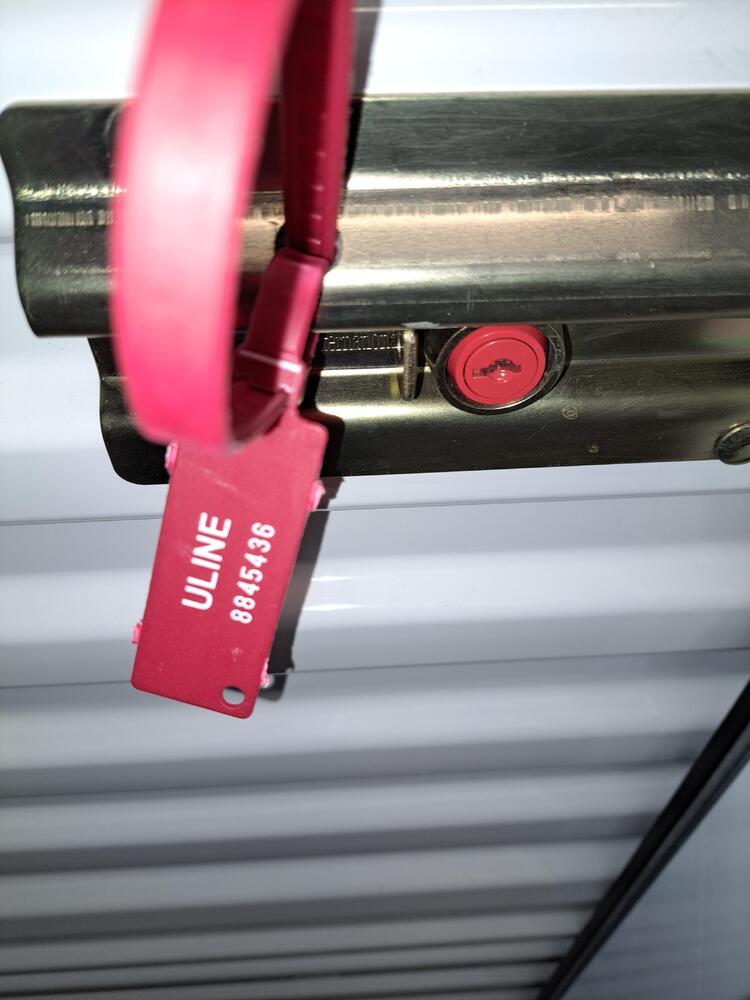 Montreal Mini-Storage - Baron  auction IB-3850