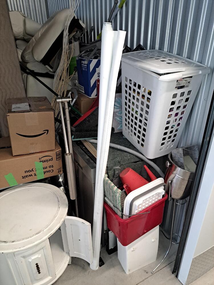 Montreal Mini-Storage - Baron  auction IB-3850 50