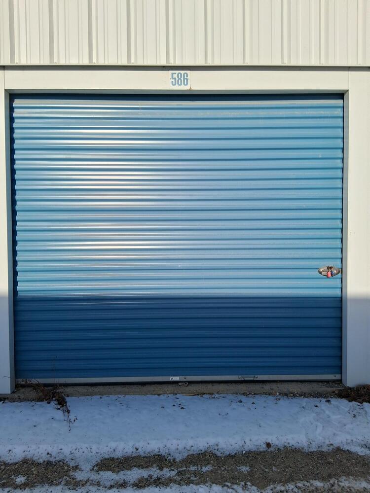 SmartStop Self Storage - 29 McKenzie Cres  auction IB-8350