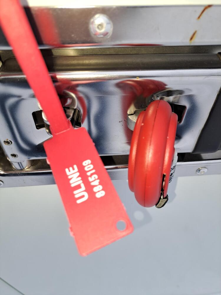 Montreal Mini-Storage - Camrick  auction IB-1055