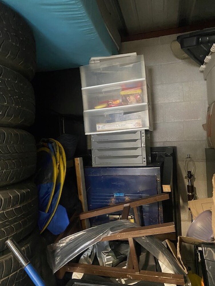 3003 -StorageMart  Adelaide St  auction IB-6903 10