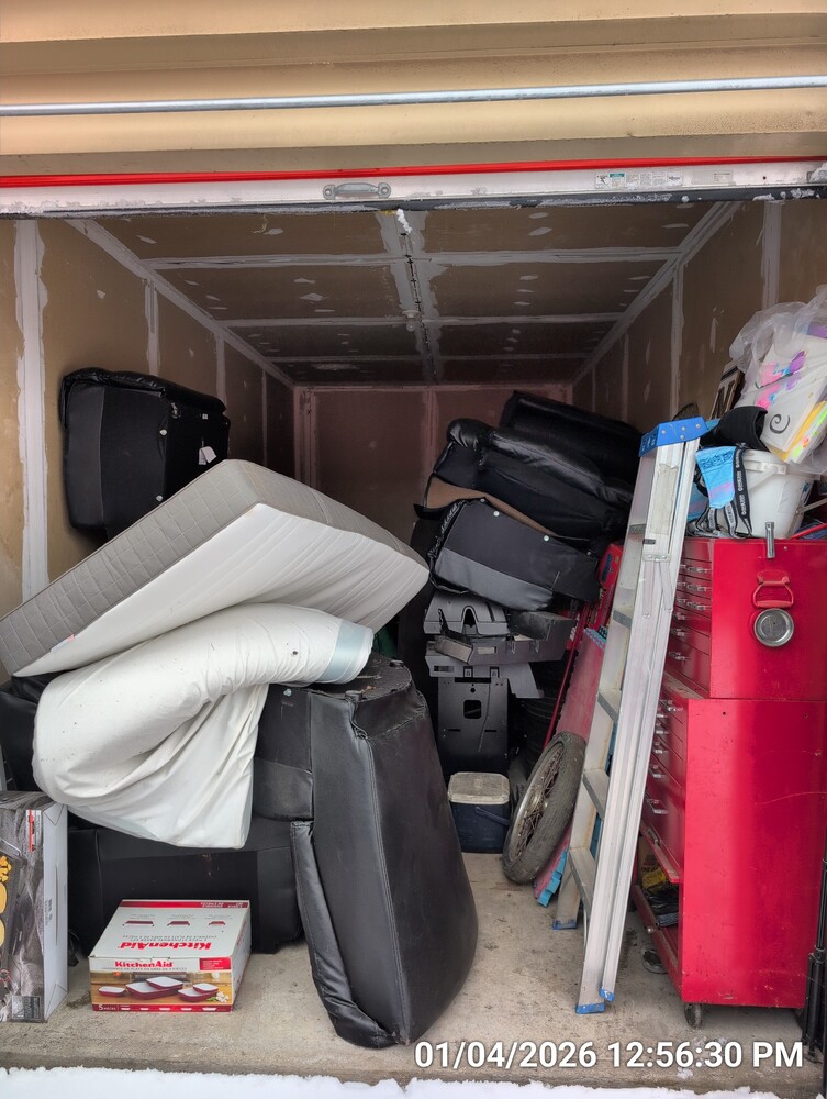 Storage of Stoney Creek  auction IB-8072 10