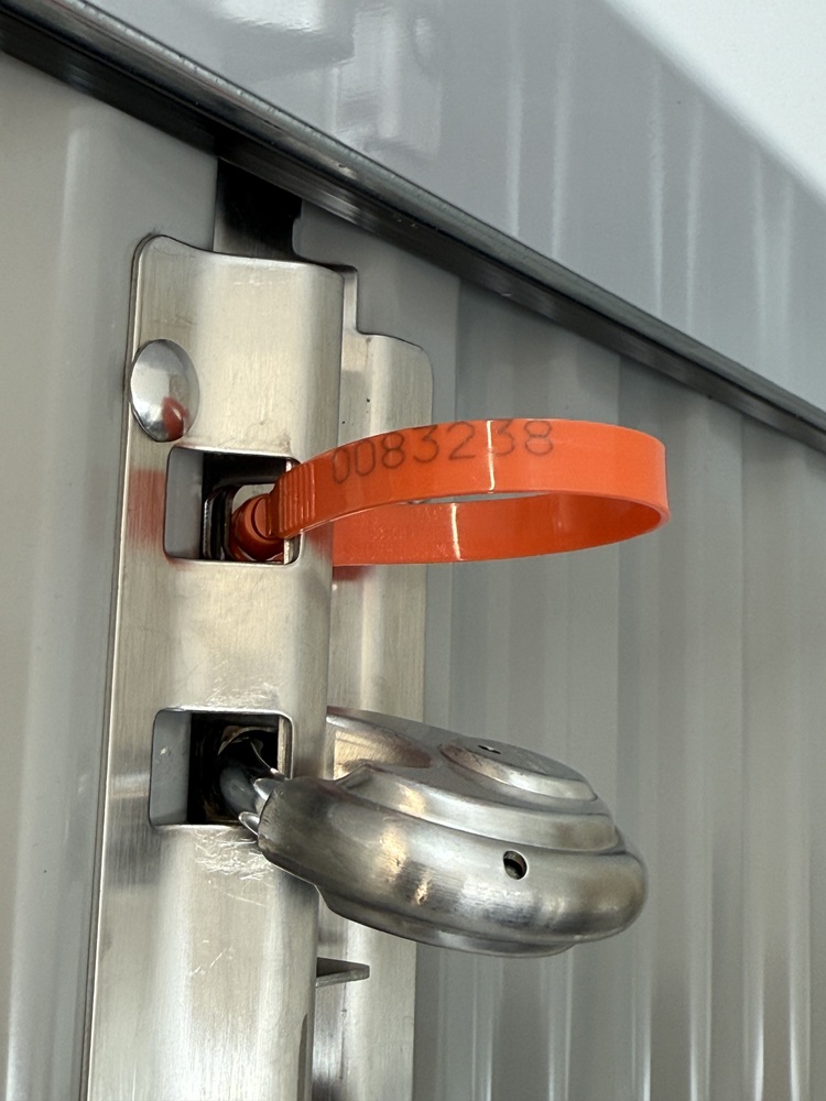 Self Stor - Mississauga  auction IB-8639