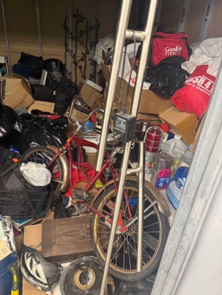 3014 - StorageMart Trethewey Dr Toronto  auction IB-4072 50