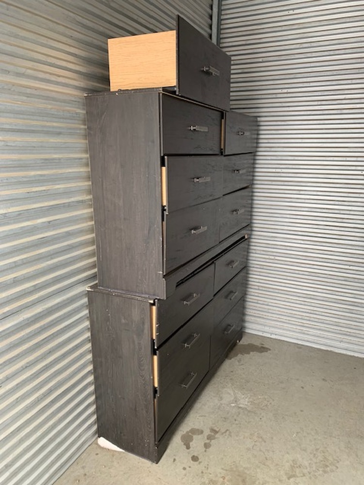 3204 - StorageMart Circle Dr and 11th St W   auction IB-4830 10