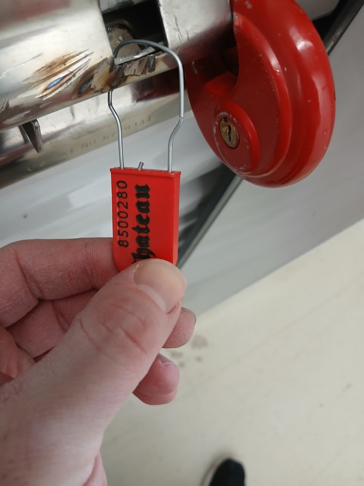 1-800-Self-Storage.com on Maple Rd, Troy  auction IB-6559 30