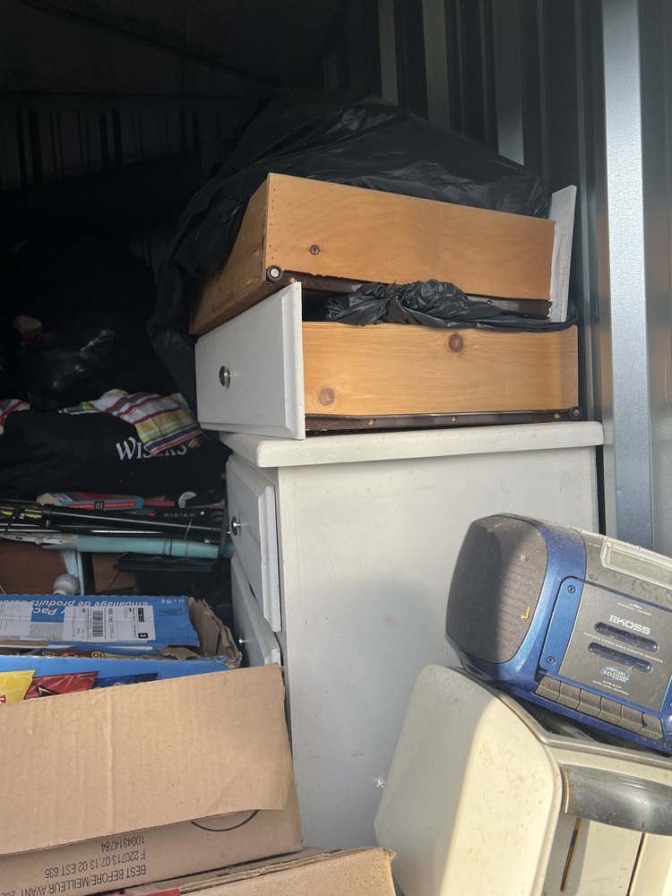 3004 - StorageMart St Thomas  auction IB-3600