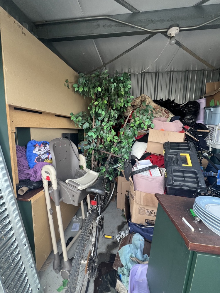 3004 - StorageMart St Thomas  auction IB-1884 50