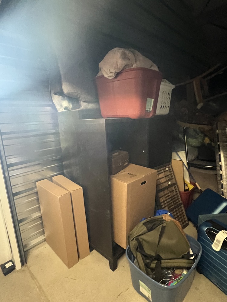 3004 - StorageMart St Thomas  auction IB-5295 60