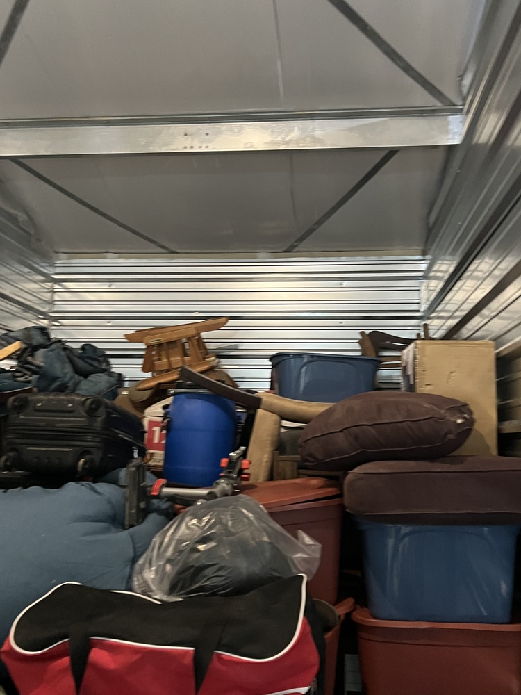 3004 - StorageMart St Thomas  auction IB-5295 70